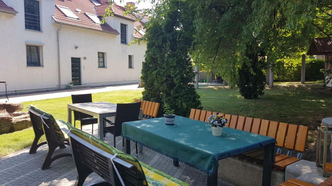 Apartment Im Gruenen Mit Anbindung Ans Zentrum Erfurt Bagian luar foto